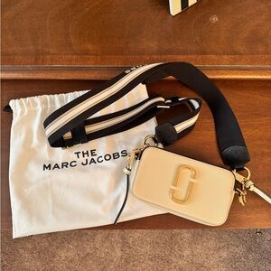 Marc Jacobs Snapshot Crossbody Bag